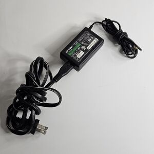Sony AC Adapter PSP 100 Genuine